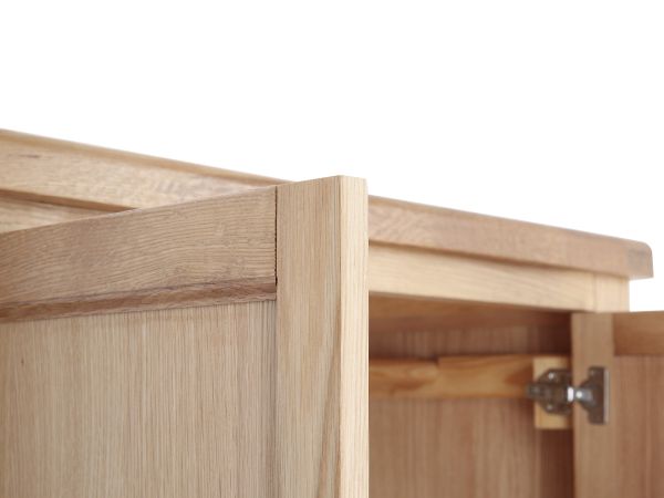 Alderminster Gents wardrobe
