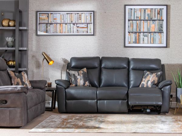 Regatta 3 seater (double power recliners + headrests) - type 35/leather look