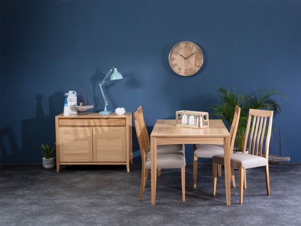 Cape Table + 4 chairs