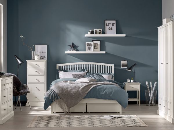 Heidi Stool (white)