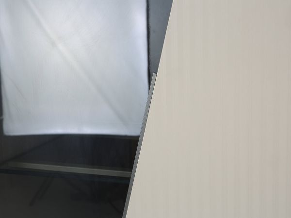 Bel Air 1 door vitrine (right opening)