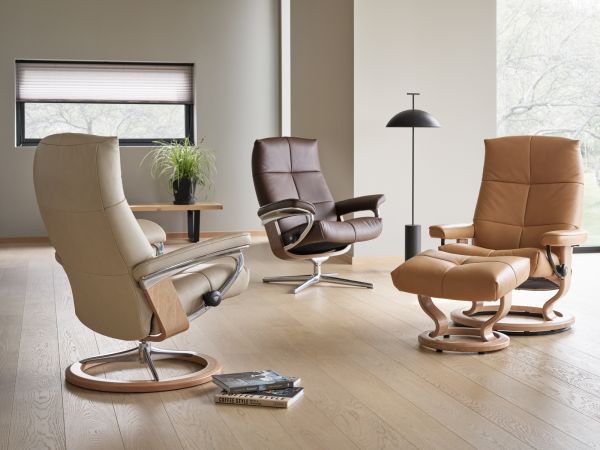 David (M) Chair and footstool (Classic) - type Paloma