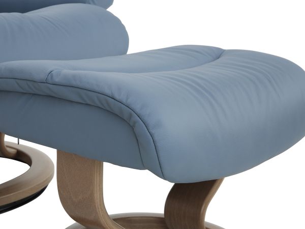 View (Large) Chair and stool (classic base) Paloma 094
