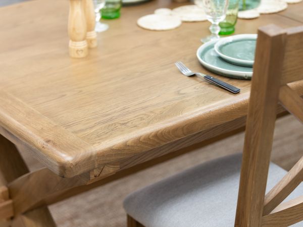 Kempsey Extending dining table (200/250cm)