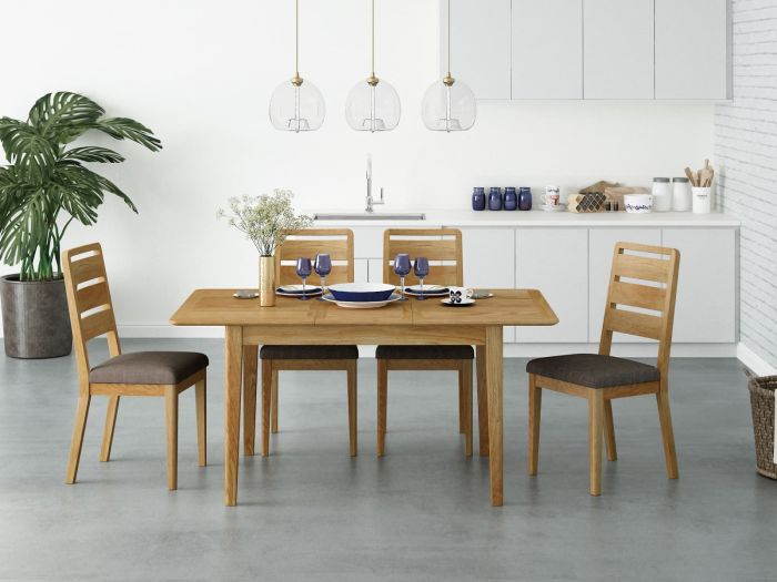 Claudia Table + 4 chairs