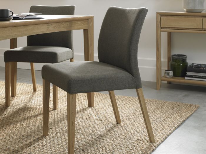 Cape Upholstered chair (black gold fabric)