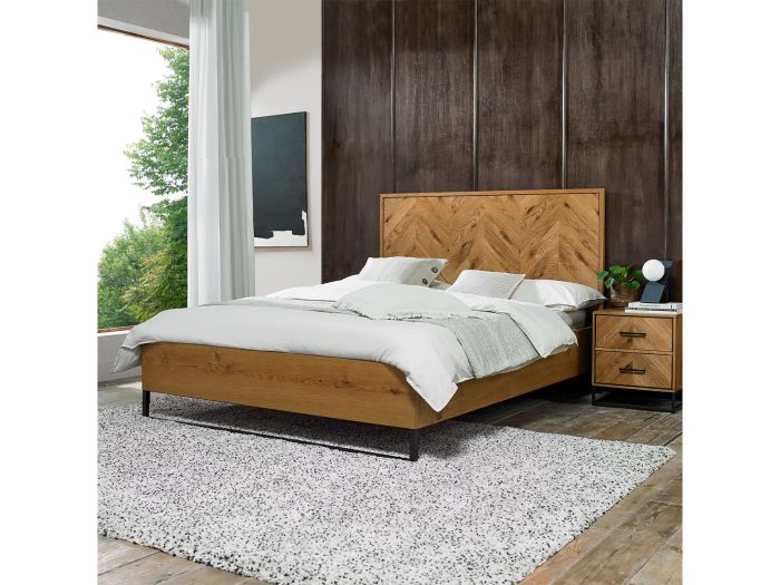 Bucklebury King size bedstead