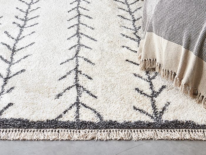 Rocco 160x230cm Rug RC10 Cream Arrow