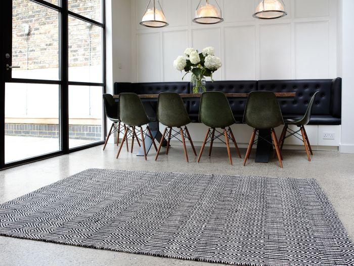 Sloan 160x230cmRug Black
