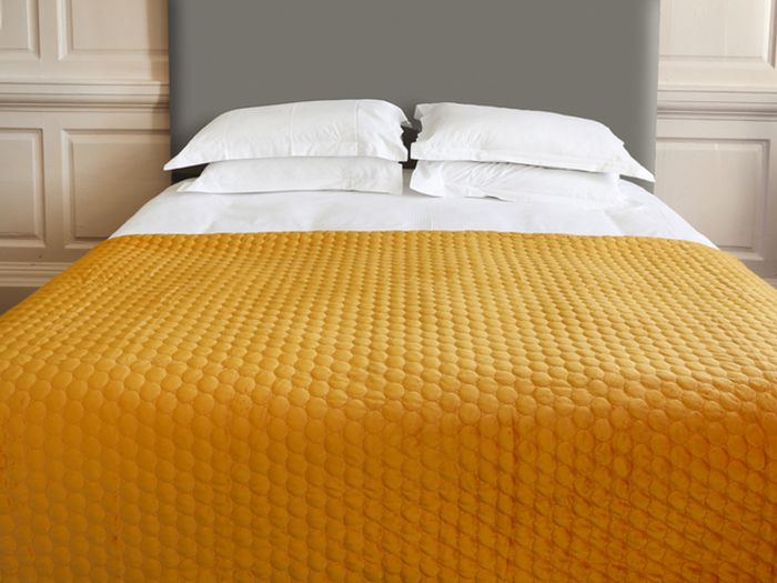 Hollyford 140 x 240cm Throw (Ochre)
