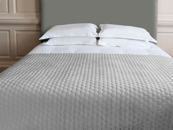 Hollyford 140 x 240cm Throw (Silver)