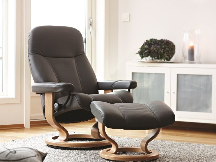 Consul (S) Chair and Stool Batick 093