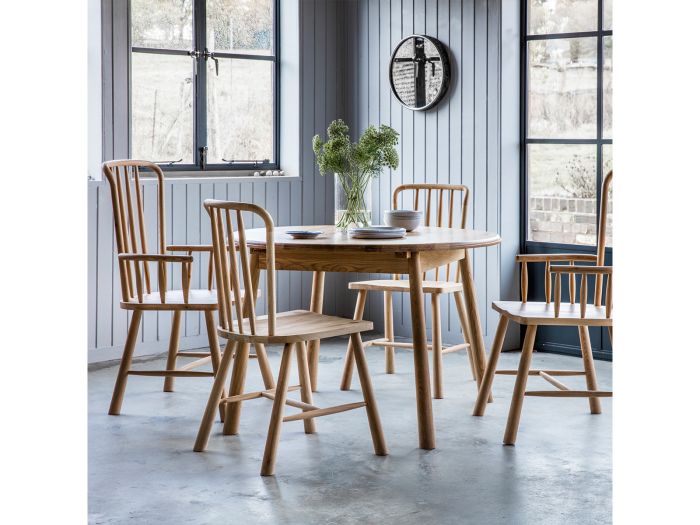 Nord Round extending table (oak)