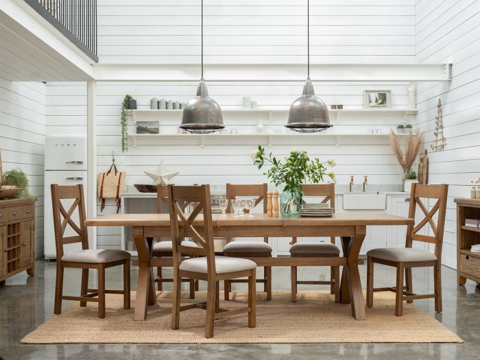 Kempsey Extending dining table (200/250cm)