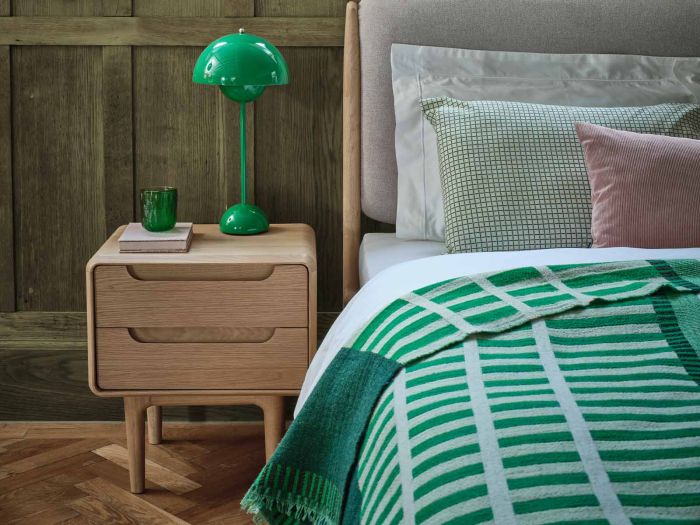 Winchester 2 drawer bedside cabinet